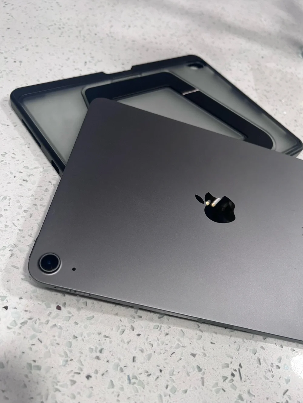 Apple iPad Tablet - Black Bezel with Blue Display